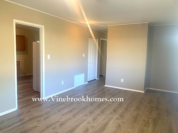 5th image of 2558 E Aragon Ave
