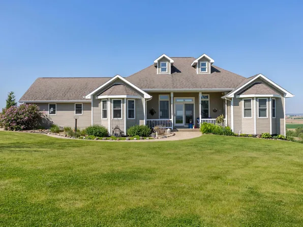 16348 Panoramic Vw, Sherrill, IA 52073