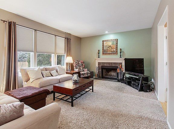 3rd image of 11721 S Presley Cir