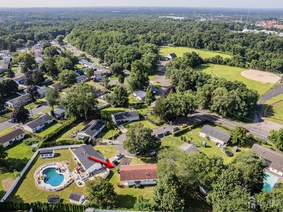 6 Bates Ct, Parlin, NJ, 08859