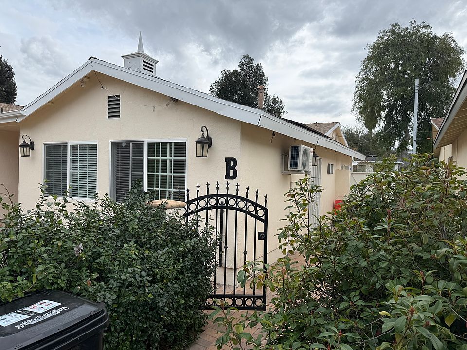 1st image of 23434 Sylvan St #B