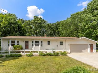 6733 Knollcrest St NE, Rockford, MI 49341
