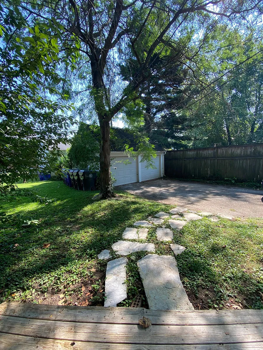 Building Photo - 527 Arcadia Park
