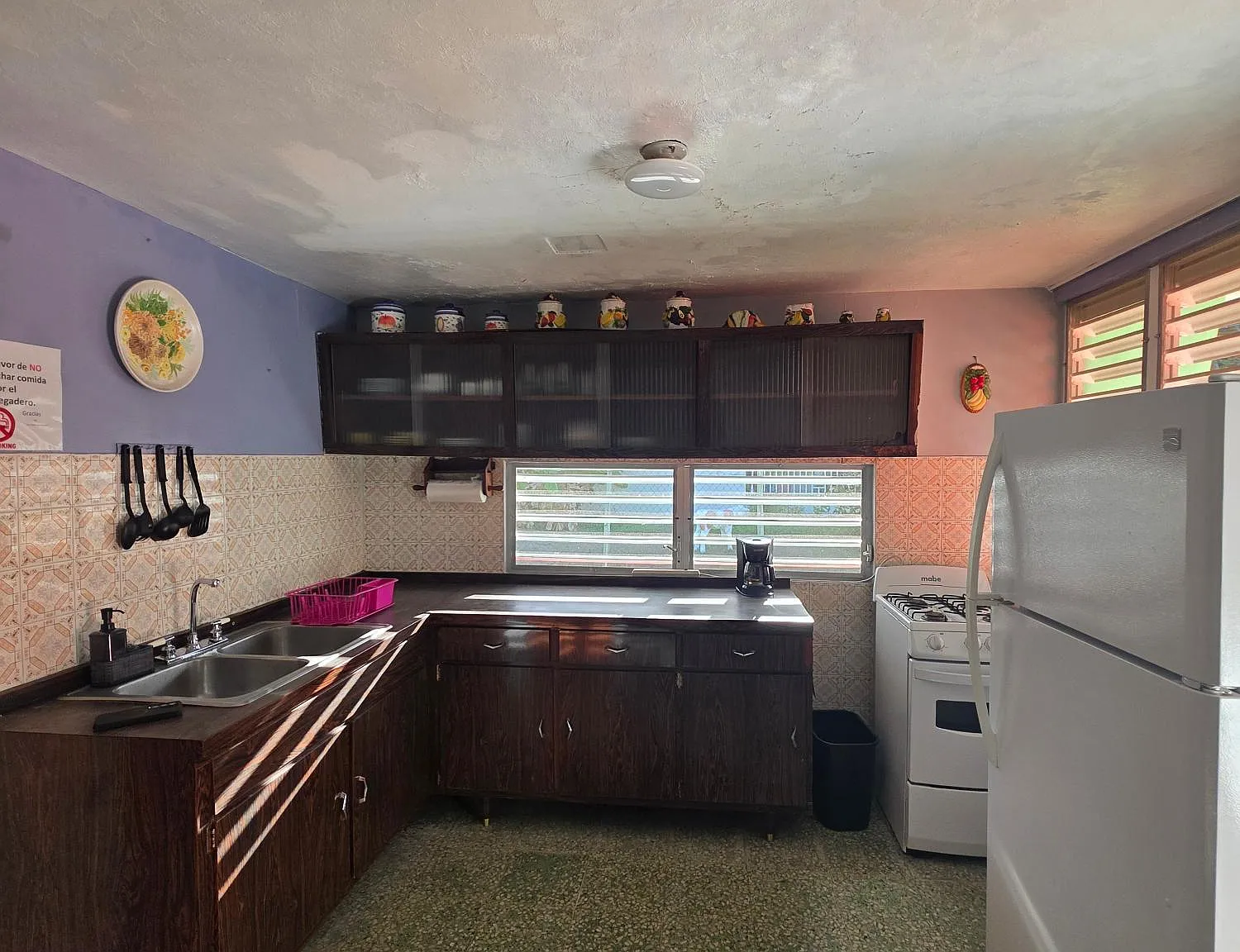 4 bed, 1.0 bath, 5739 sqft, $900 — Photo 4
