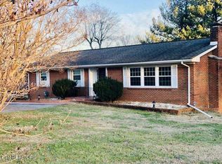 100 Madora Dr, Powell, TN 37849