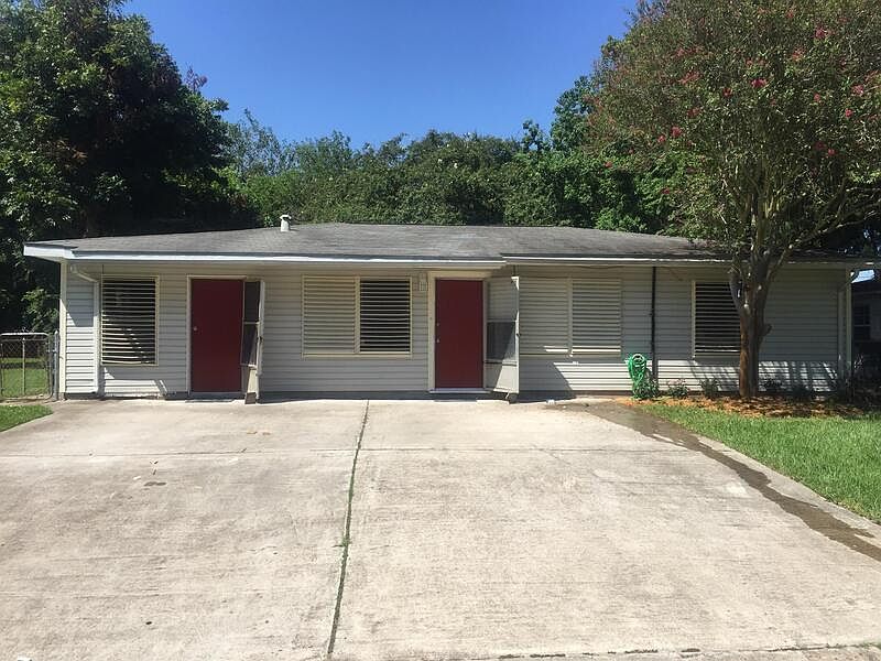 1st image of 3022 Tarpey Ave