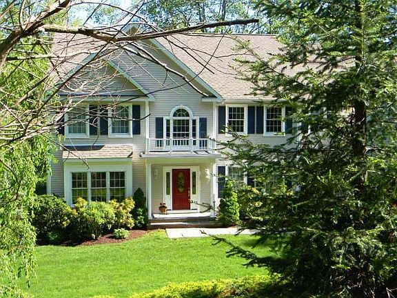 ObtuseRocksExterior2