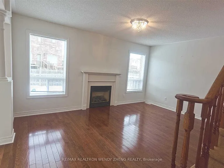 103 Greenhalf Dr — Photo 4