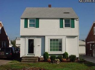 8402 Deerfield Dr, Parma, OH