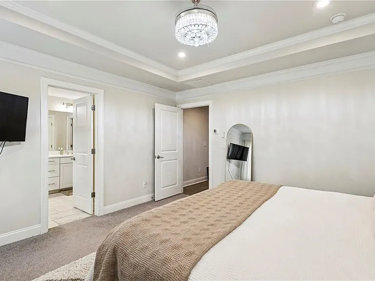 1368 Live Oak Ln — Photo 15