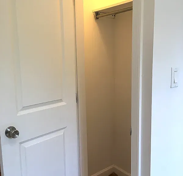 820 Franklin Ave #3G — Photo 6