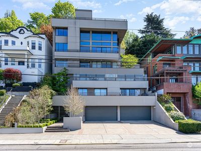 1118 Lakeview Boulevard E #200, Seattle, WA, 98102