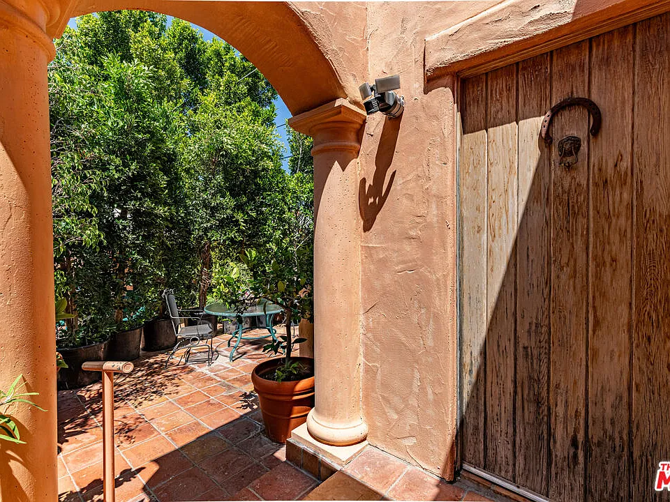216 S Carmelina Ave #GUESTHOUSE