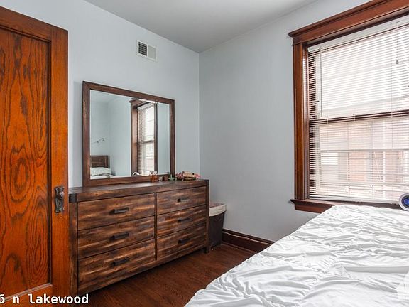 2nd image of 3516 N Lakewood Ave #224