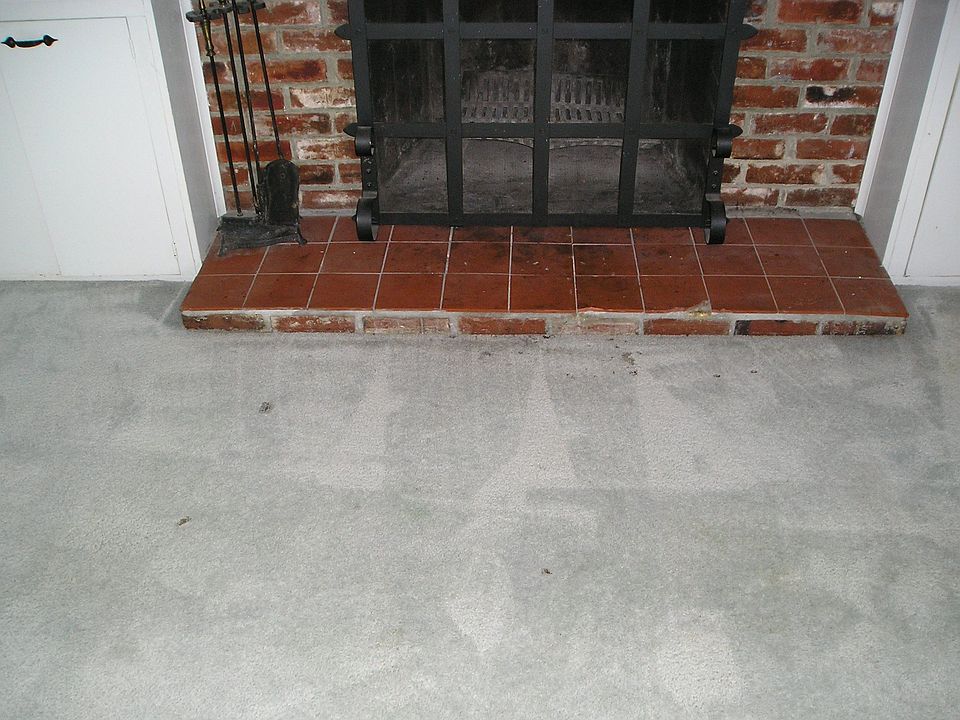 Fireplace with Heatolator!