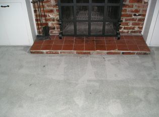 1718 SW Moss St, Portland, OR 97219