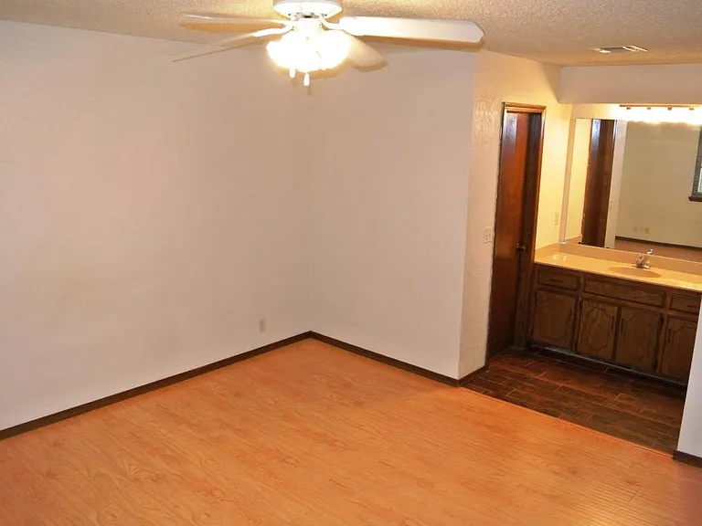 1411 W Aries Rd — Photo 8