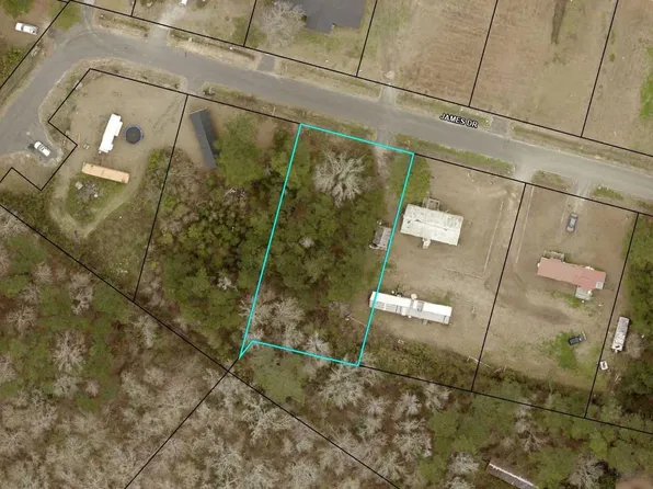 199 James Dr., Andrews, SC 29510