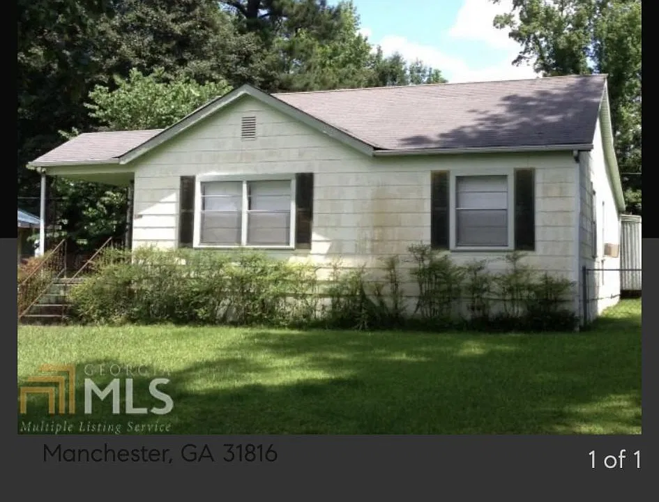 546 W Main St