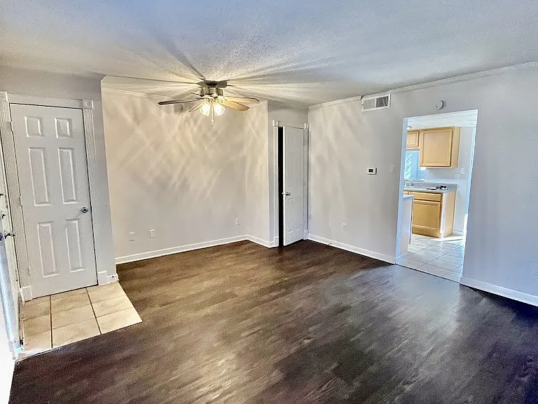 Le Montreaux Apartments — Photo 156