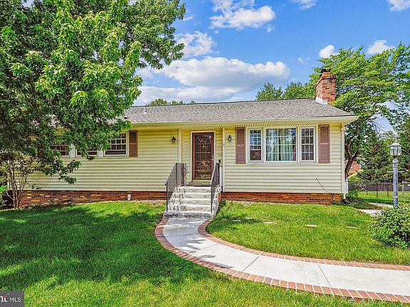 5th image of 14955 Greymont Dr