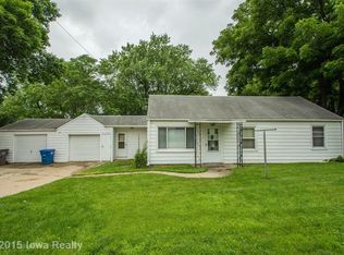 4710 SW 10th St, Des Moines, IA 50315