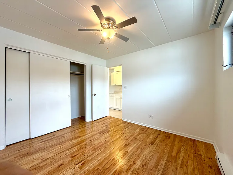 945 Troost Ave #12 — Photo 8