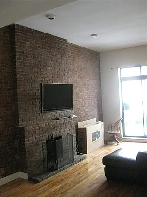 Rented by Guidance Realty Corp. | media 21