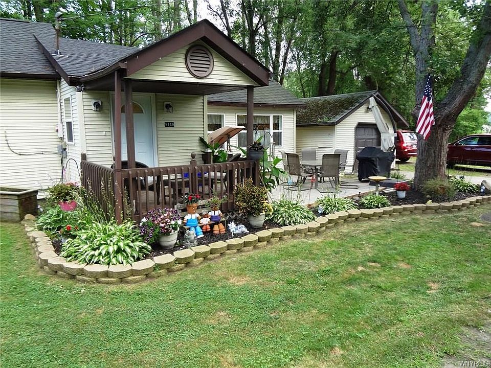 1st image of 9149 Applewood St