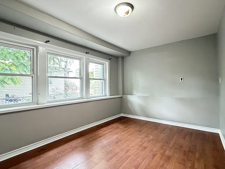 337 Maxwell St — Photo 9
