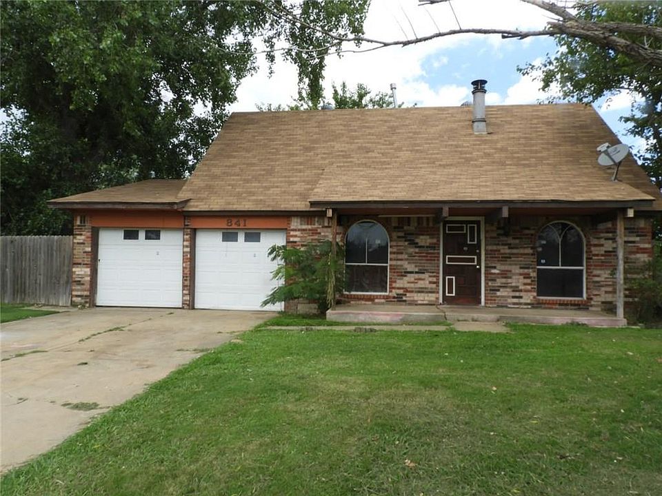 1st image of 841 N Markwell Ave