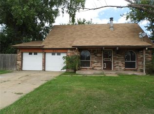 841 N Markwell Ave, Moore, OK 73160