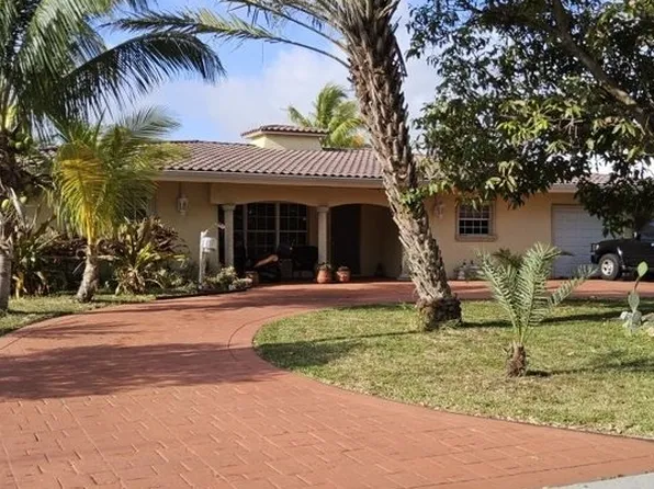 1534 SE 10th St, Deerfield Beach, FL 33441