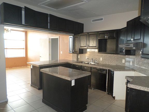 5th image of 32 W Rillito St
