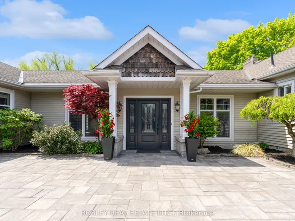 166 Lakeshore Rd, Saint Catharines, ON L2N 2V1