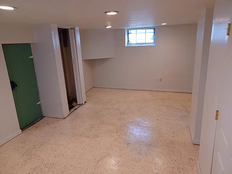 124 E Siebenthaler Ave — Photo 12