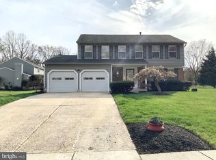 902 Cypress Point Cir, Bowie, MD 20721