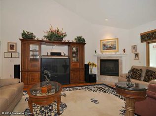 149 S Pier Rd, Narragansett, RI 02882