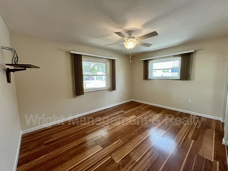 704 Torrey Pines Ave — Photo 10