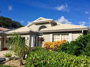 6717 Sun River Rd, Boynton Beach, FL 33437