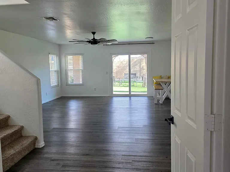 22461 W Woodlands Ave — Photo 11
