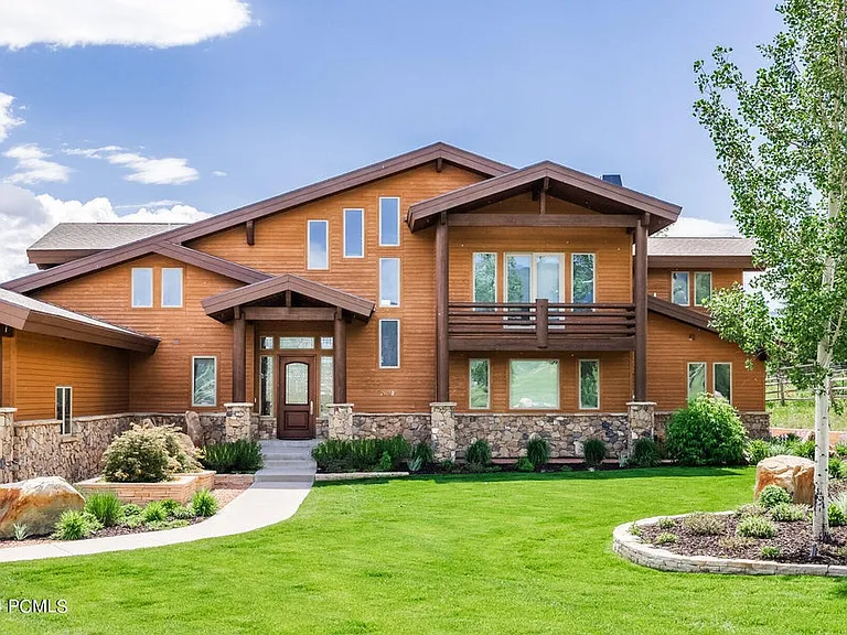 2600 Meadows Dr — Photo 35