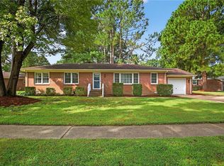 2920 Meadow Forest Rd, Chesapeake, VA 23321