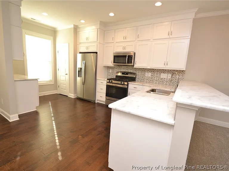 311 Old Grove Ln — Photo 10