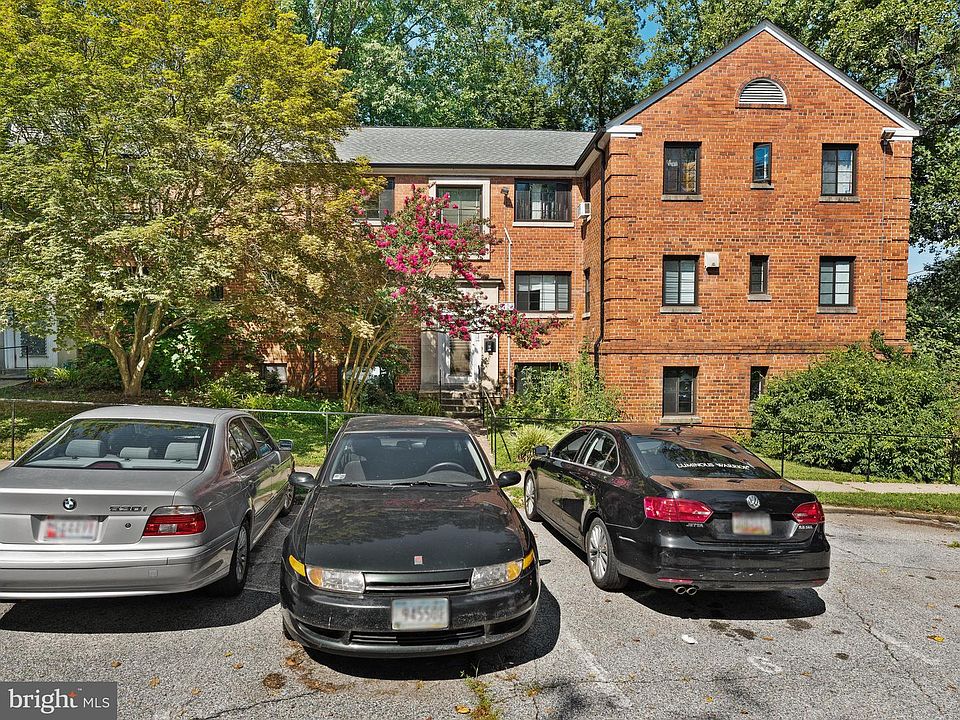 2nd image of 8722 Manchester Rd APT 8