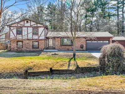 2181 Robinhood Ln, West Lafayette, IN, 47906