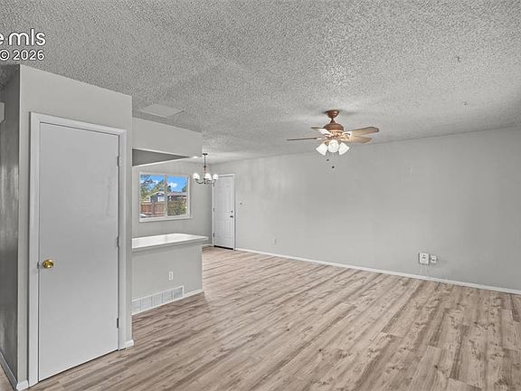5th image of 411 Shield Rd