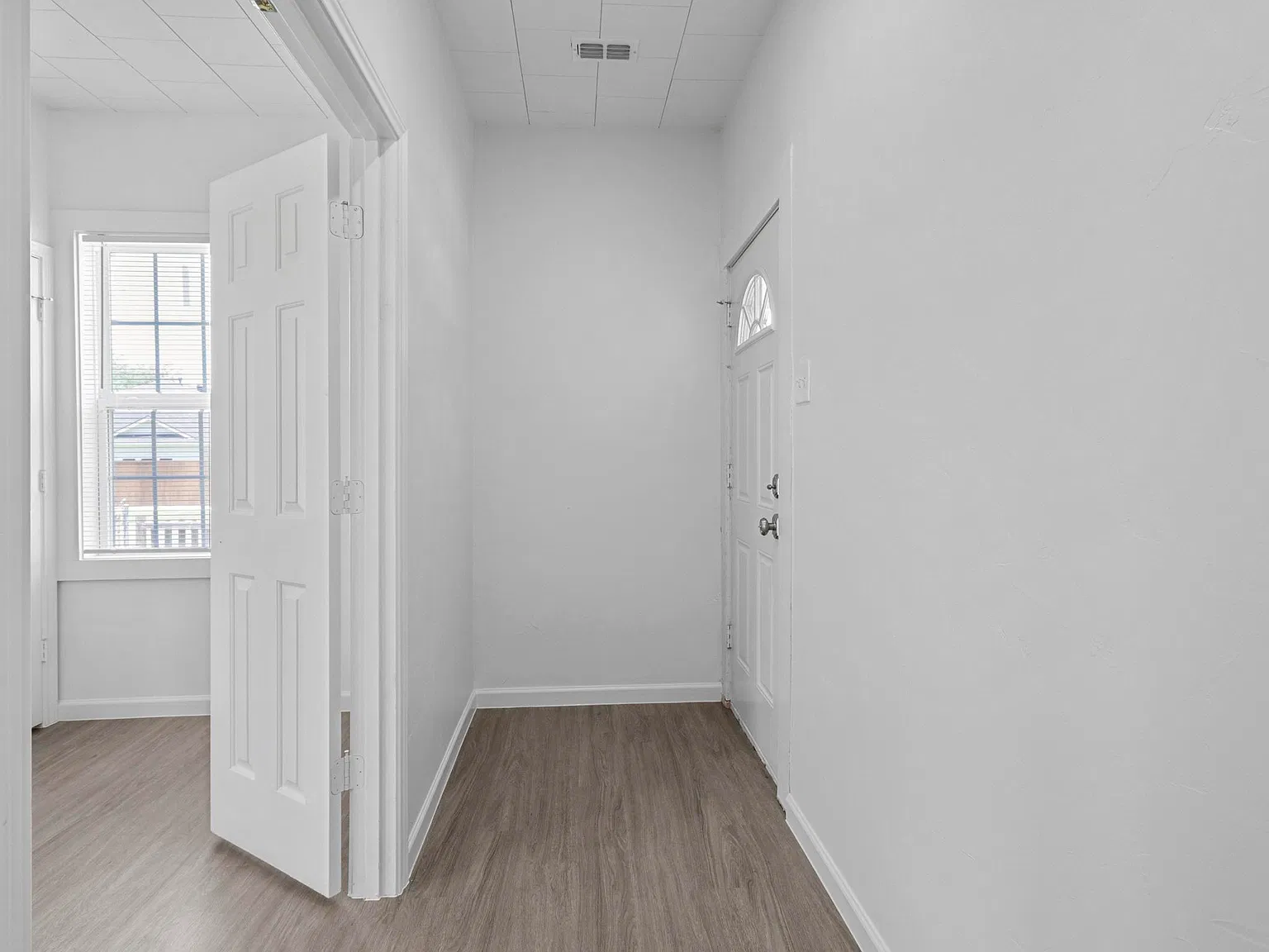 4 bed, 1200 sqft, $1,725 — Photo 4