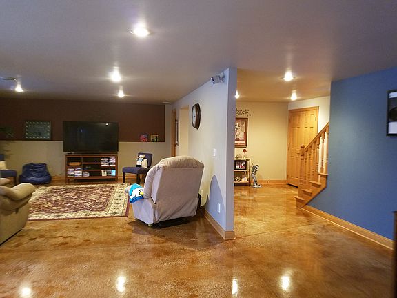 Acid washed concrete floors