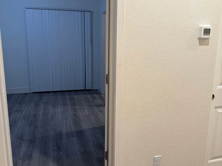 3307 S Phelps St — Photo 36